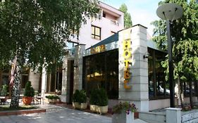 Hotel Dinara